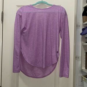 Under armour purple heatgear XS (loose) long sleeve